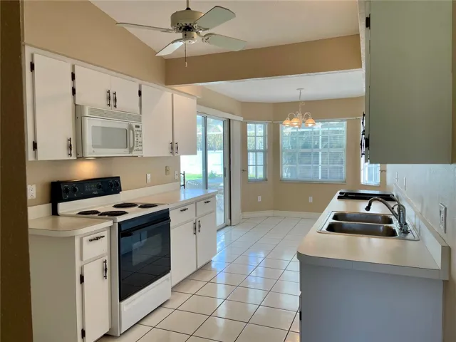 Kitchen and breakfast nook