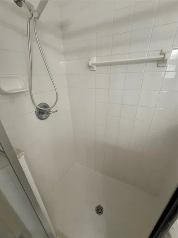 MASTER SHOWER