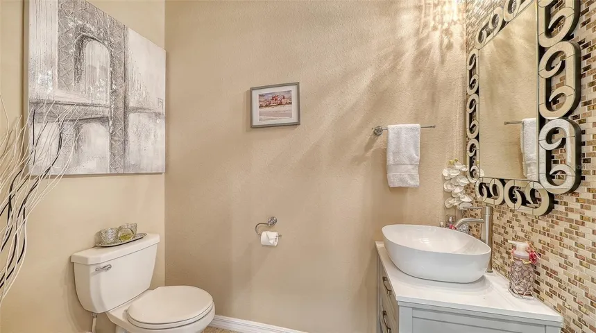 Powder room