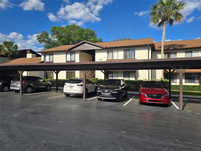 Front of Condo w/covered parking