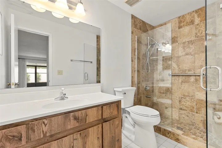 Primary En-Suite