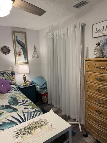 Guest Bedroomm- taken before seller moved
