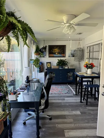 Florida Room before seller moved