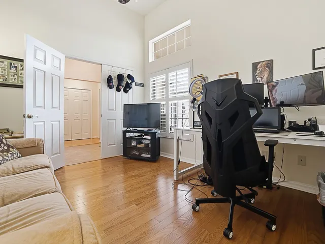 Flex Room