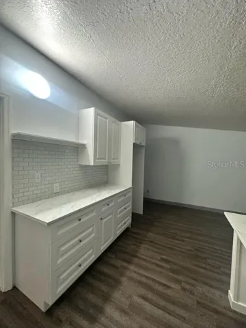 Upper Unit