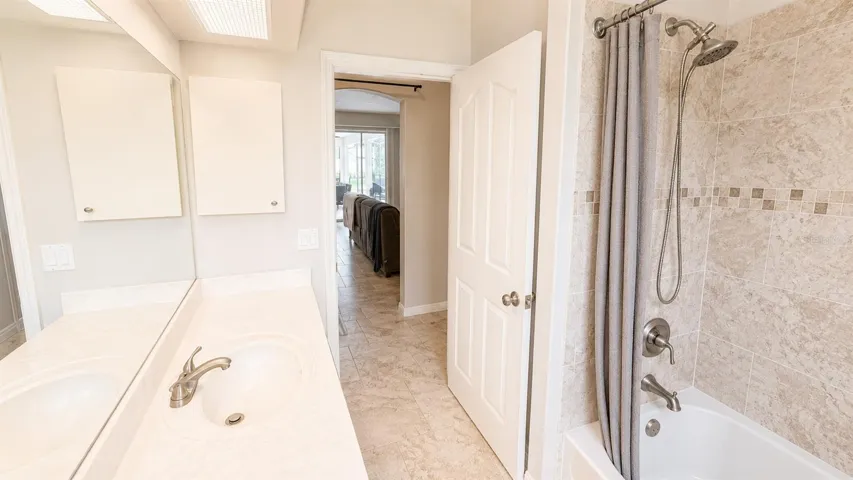 2nd bathroom shower