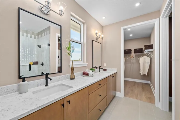 Model primary suite bath