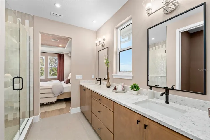 Model primary suite bath