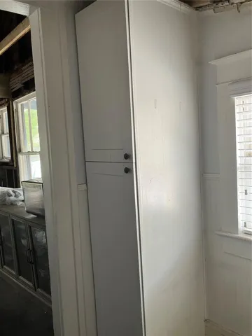 Kitchen pantry