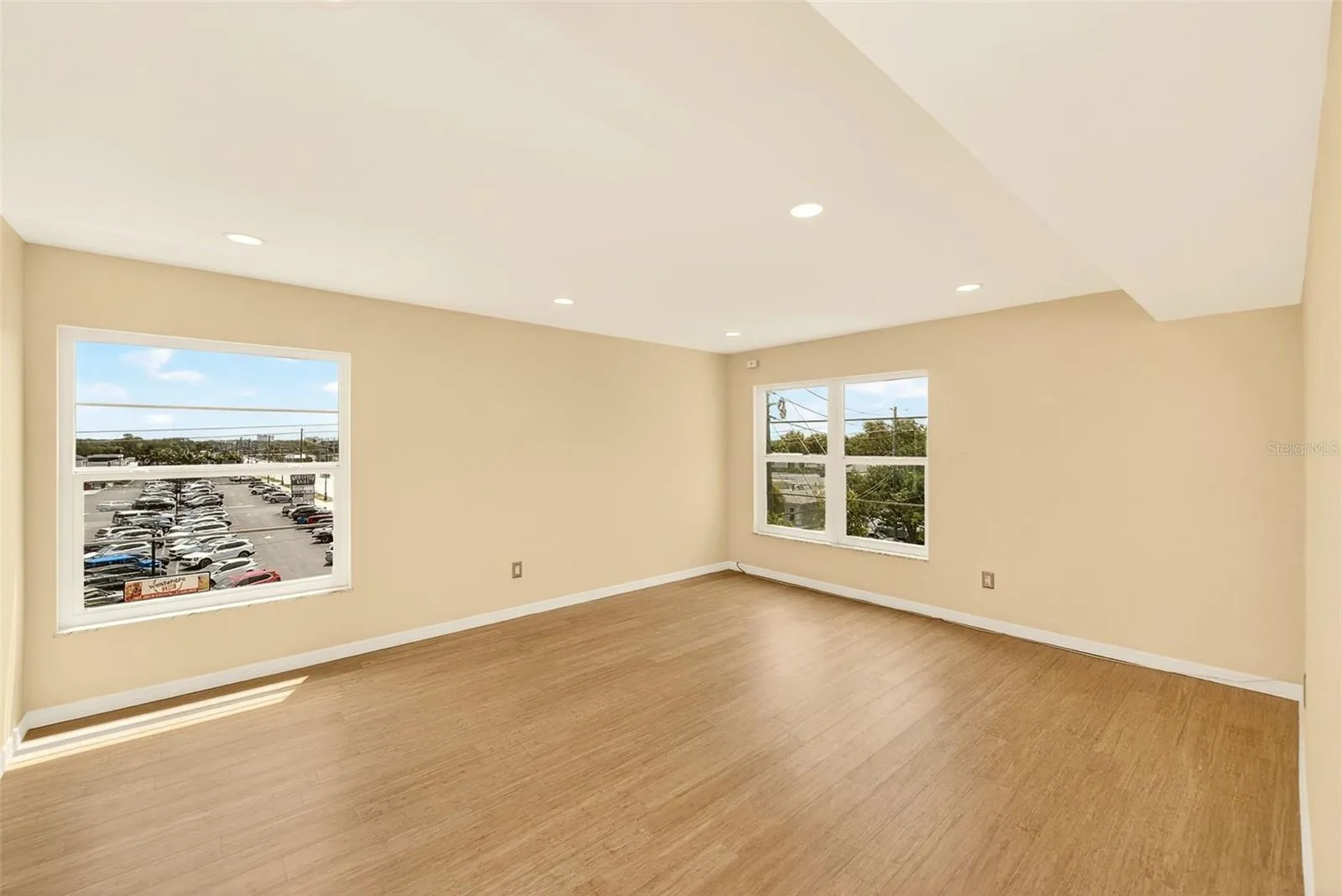 Guest bedroom