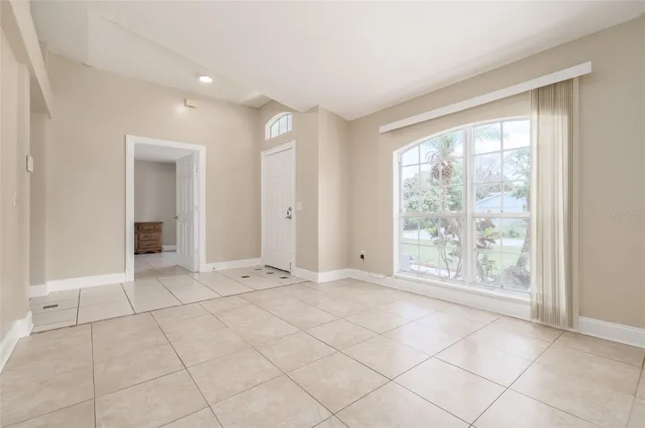 Formal dining/ office/ game room