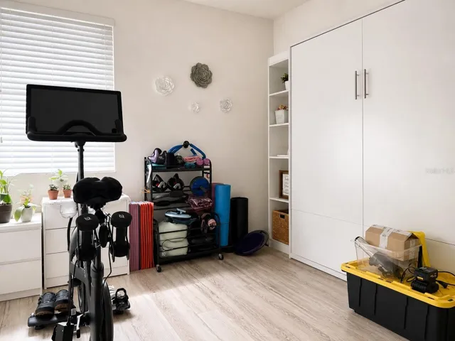 DOWNSAITS BEDROOM4