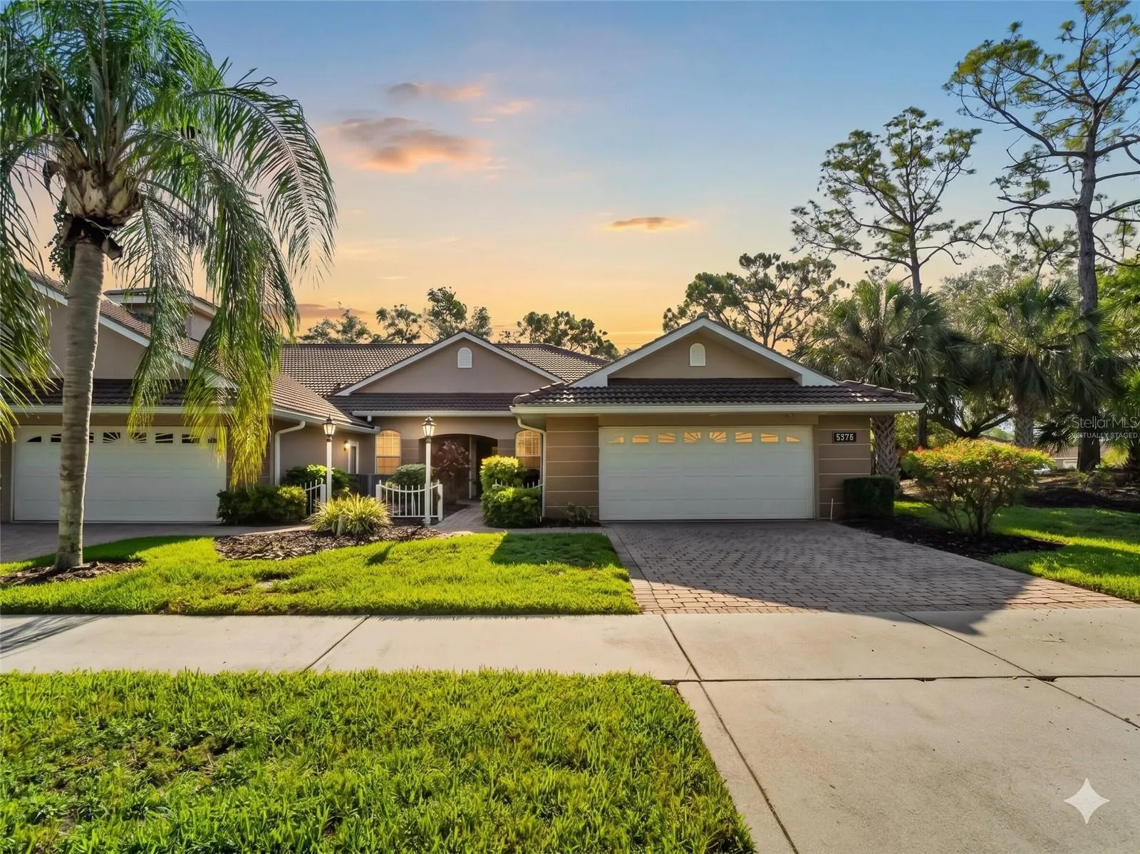 (Virtually Staged) FrontExterior_2189LynxRun_NorthPort_TwilightCurbAppeal_Daylight.jpg