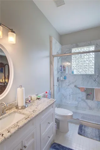 2nd Bathroom