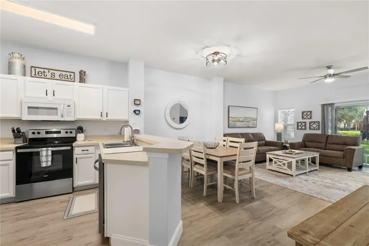 Kitchen, dining & Family room