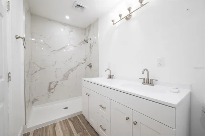 Master Bedroom-bath