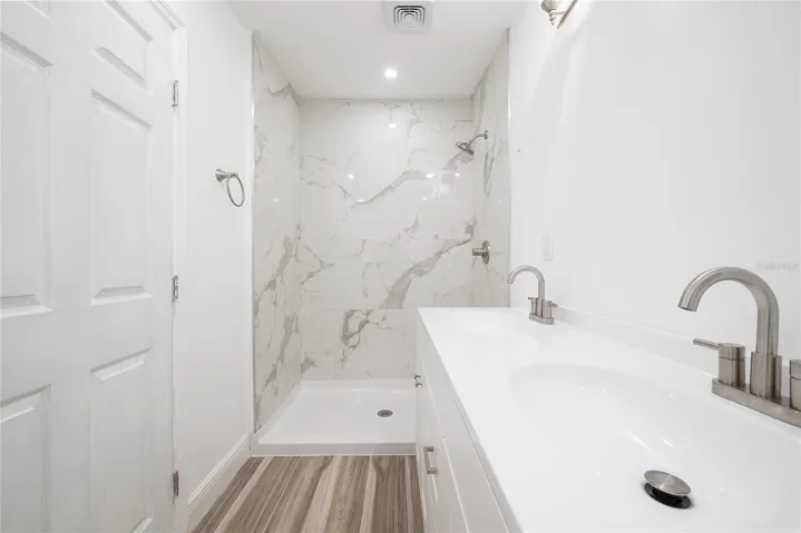 Master Bedroom-bath