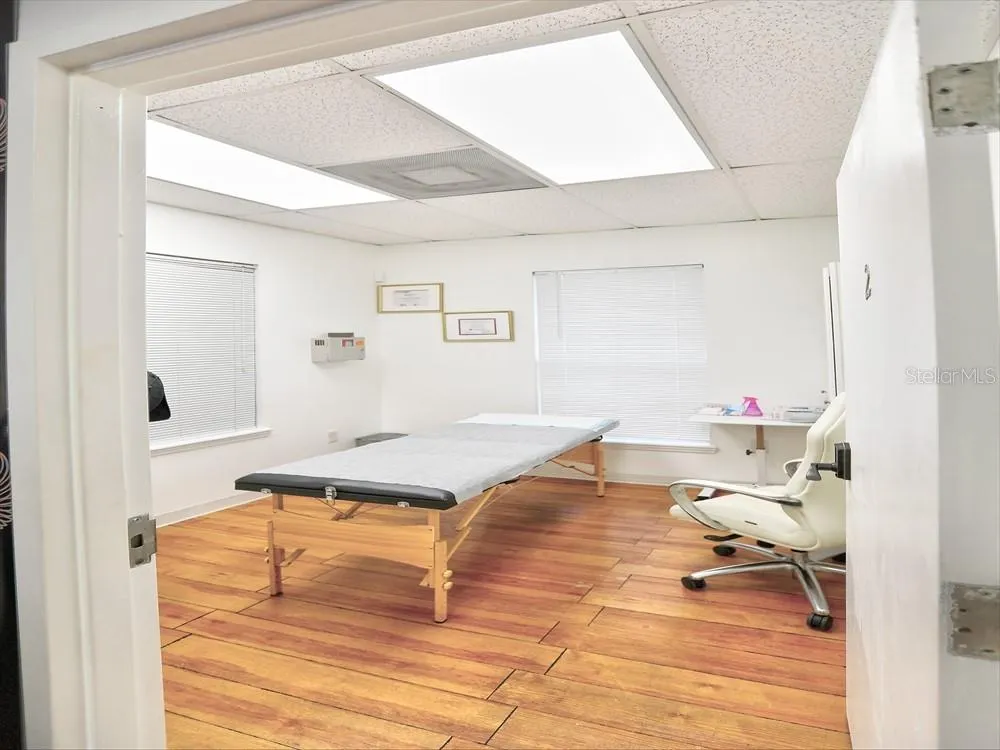 Suite B Treatment room 1