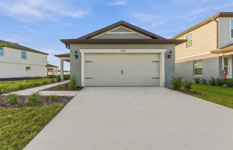 Daylen Exterior