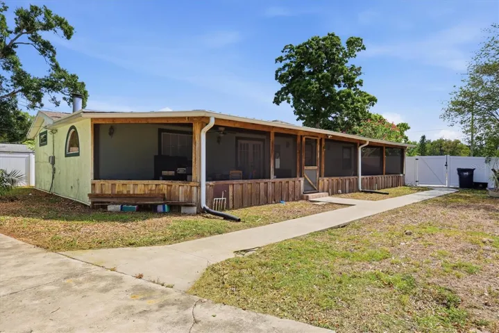 Rear/side yard