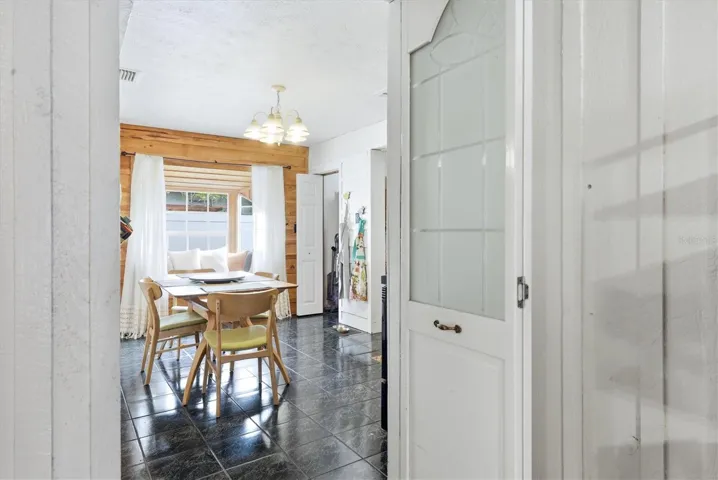 Enterance to Great Room from Dining room