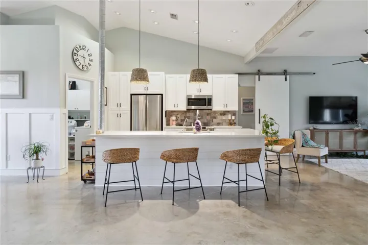 Come back to the kitchen where the heart of the house reside.  Enjoy entertaining with all your family & friends.