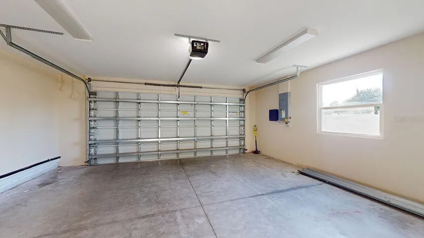 GARAGE INTERIOR