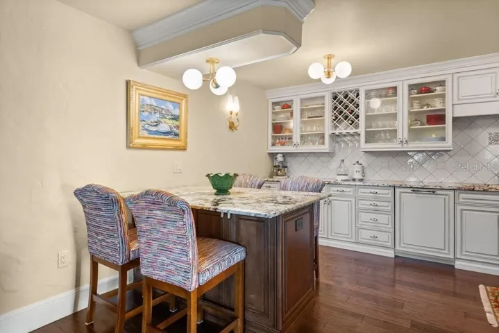 Eat In Kitchen Space