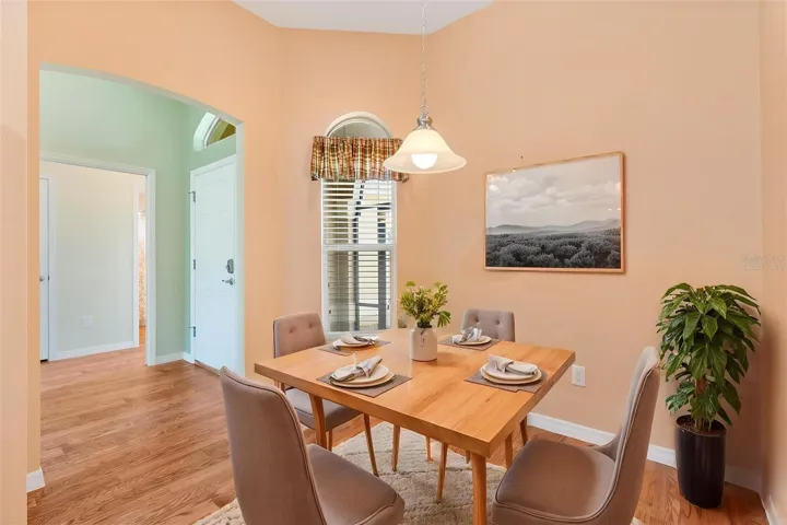 Virtually Staged - Breakfast Nook