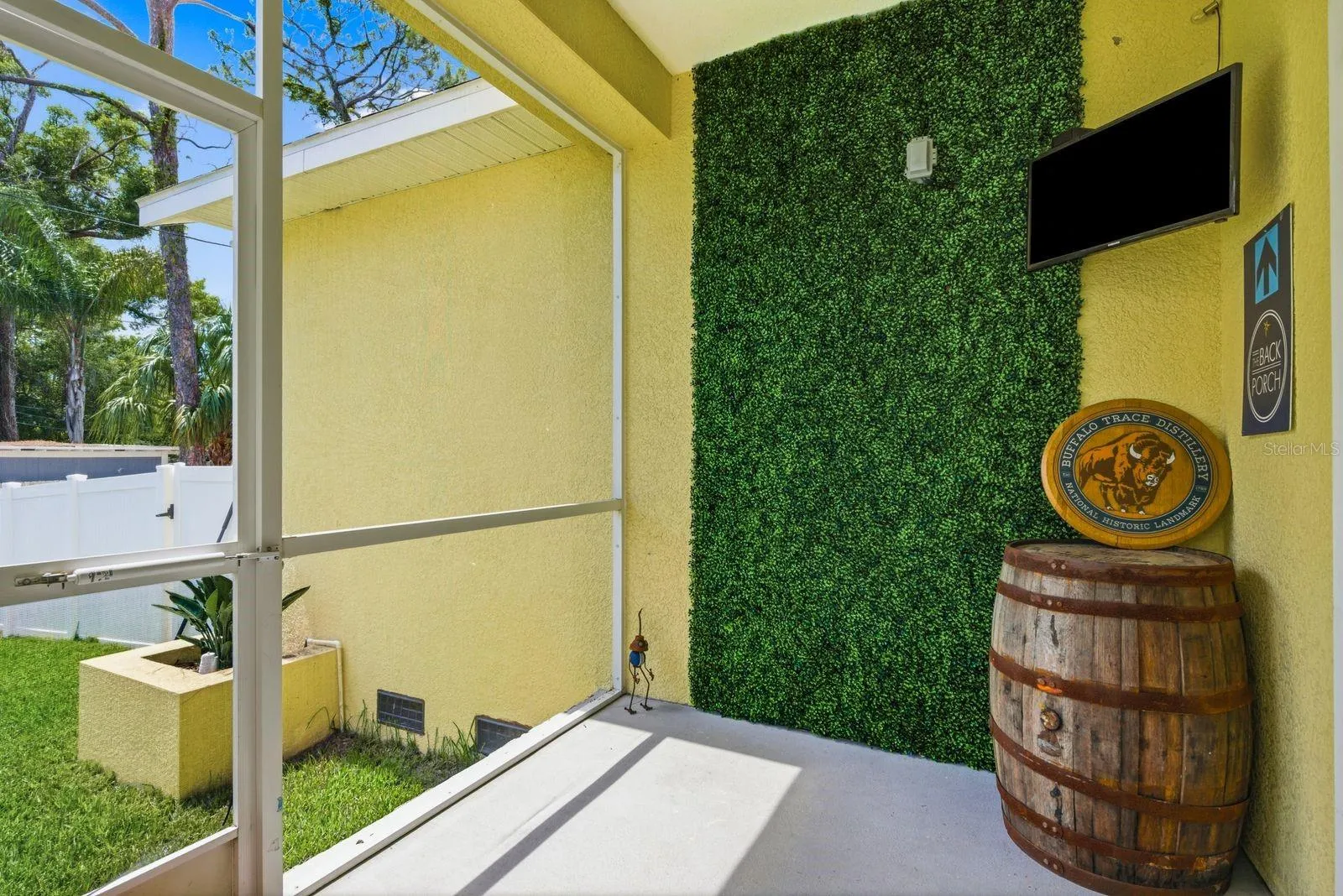 Screened Porch