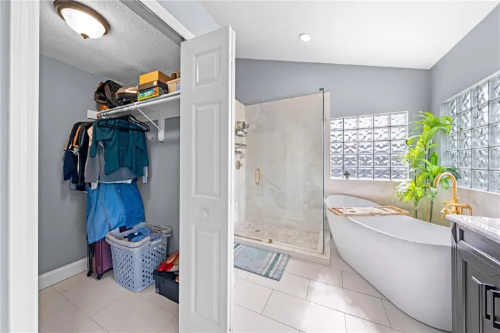 Main Bedroom Bathroom