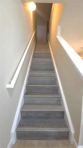 Stairs with vinyl plank flooring