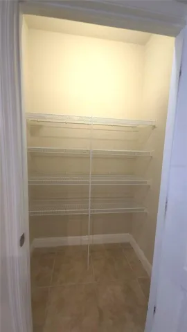 Pantry with ample space