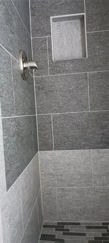 3rd bath with access as a pool bath
