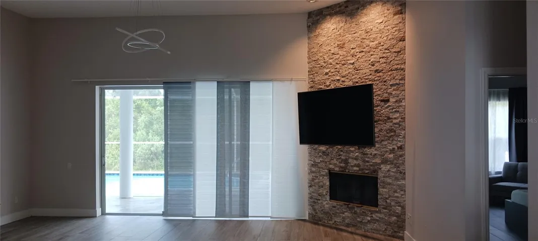 Fire Place in lfamily room