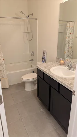 Second bathroom/full