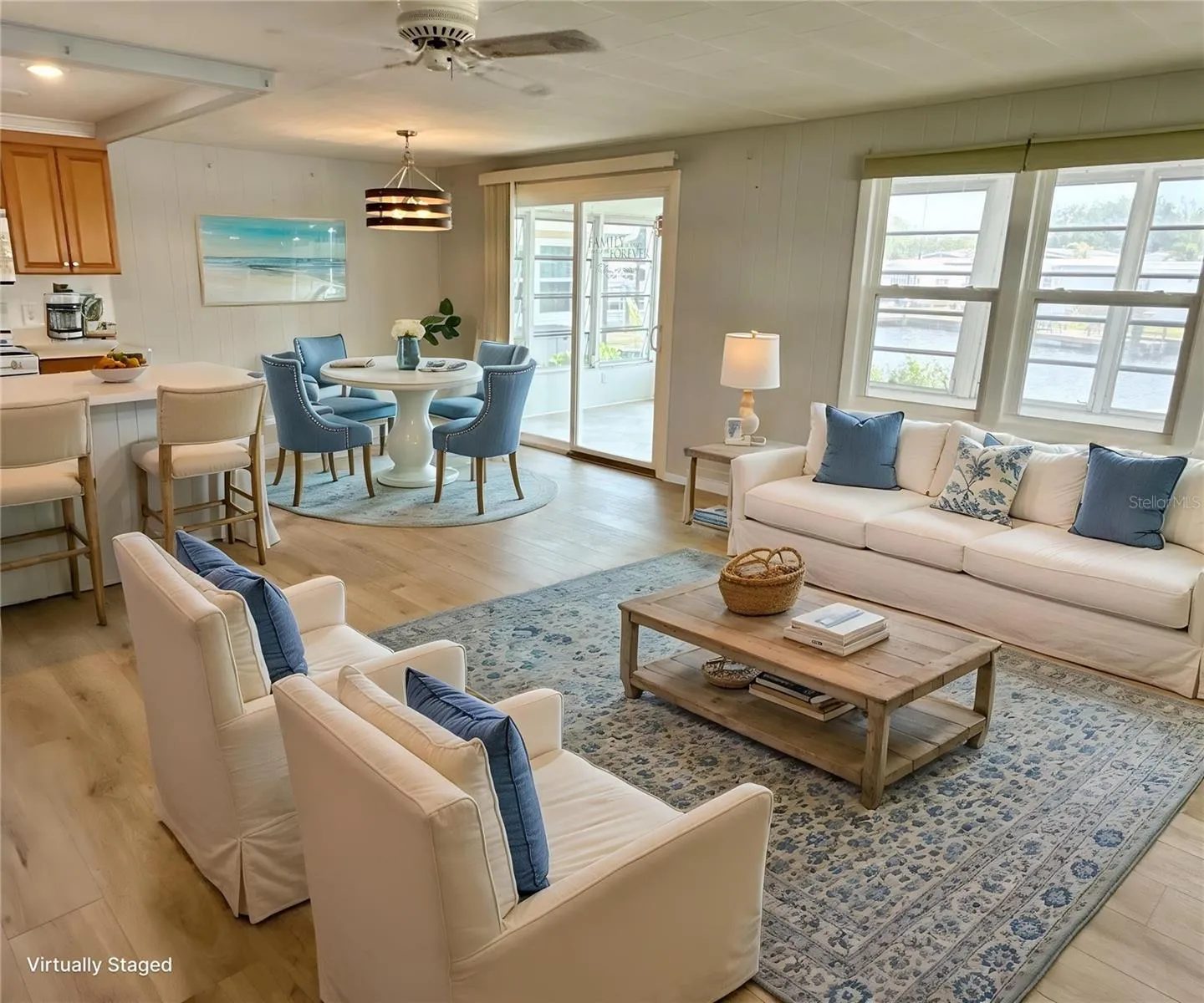 Open living/dining/kitchen