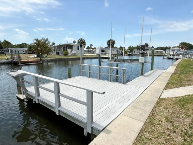 Dock and 7,000 pd lift