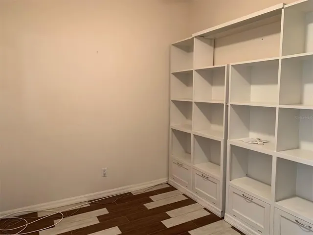 Guest bedroom 1