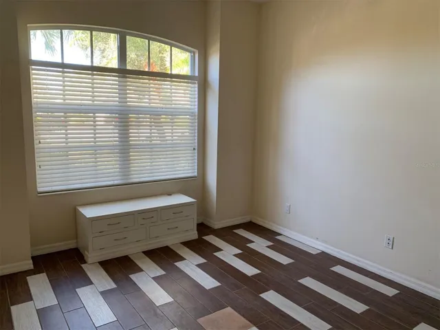 Guest bedroom 2
