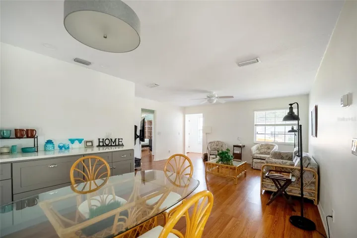 Dinning area facing front door