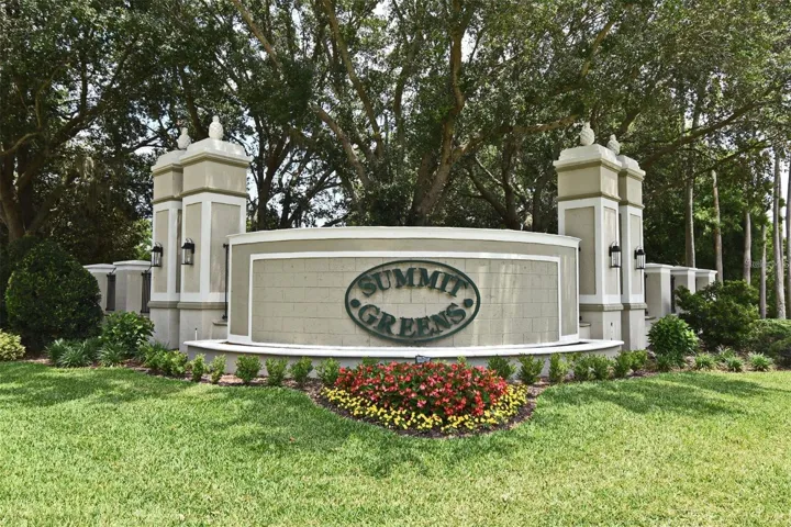 SUMMIT GREENS FRONT ENTRANCE