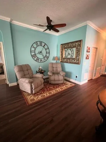 SITTING AREA