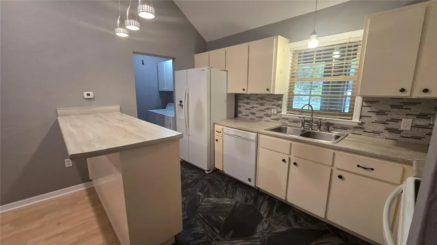 Kitchen - laundry room