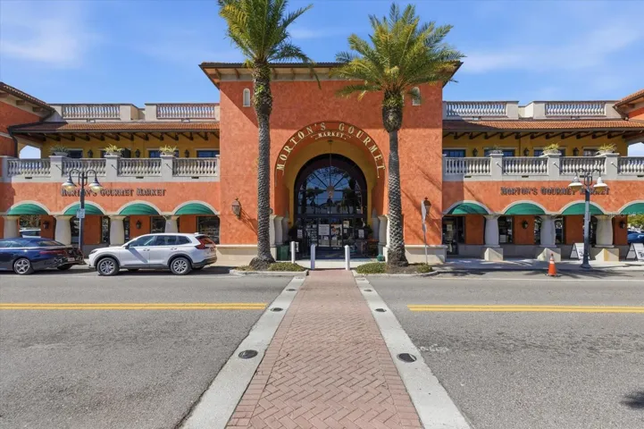 Southside Village - Morton's Market