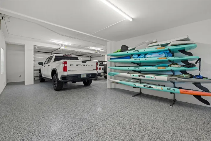 6 plus car garage