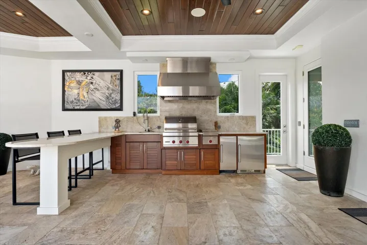 Outdoor kitchen