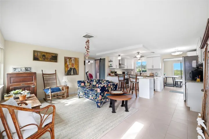 Living/Kitchen