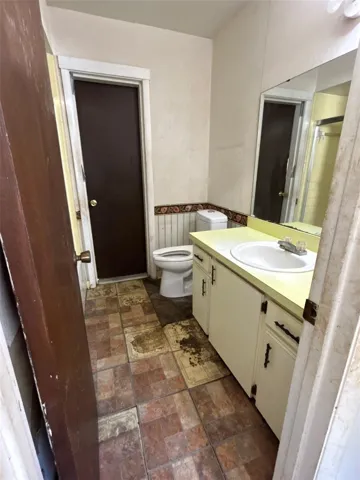 Bathroom 2