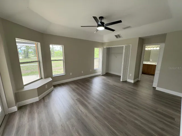 2ND PRIMARY SUITE, WINDOW SEAT AREA GREAT FOR COZYING UP WITH A GOOD BOOK